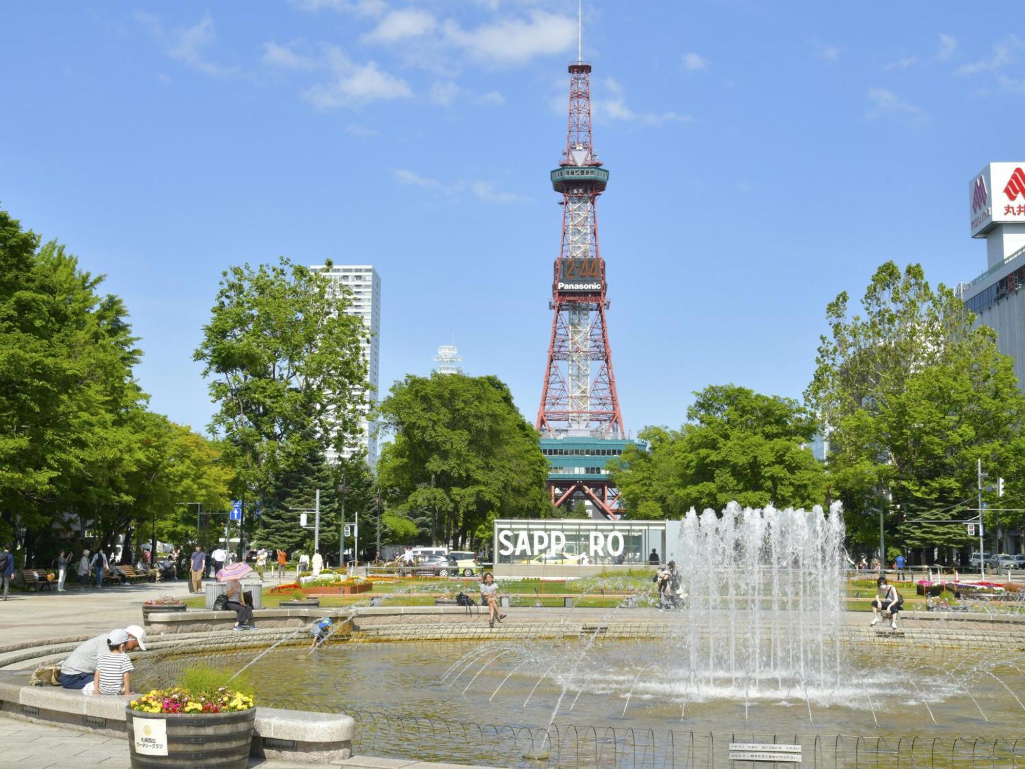 Sapporo View Hotel Odori Park Exterior photo Sapporo TV Tower