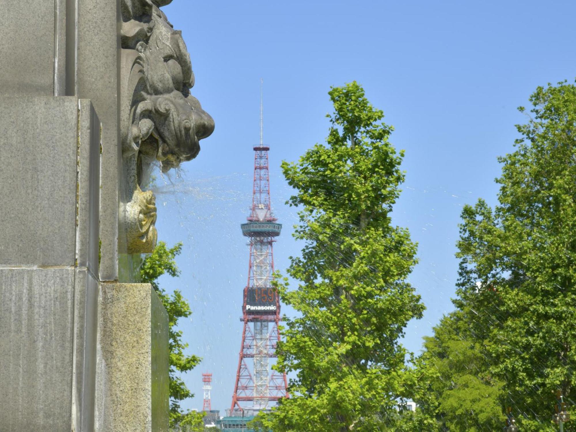 Sapporo View Hotel Odori Park Exterior photo The TV tower