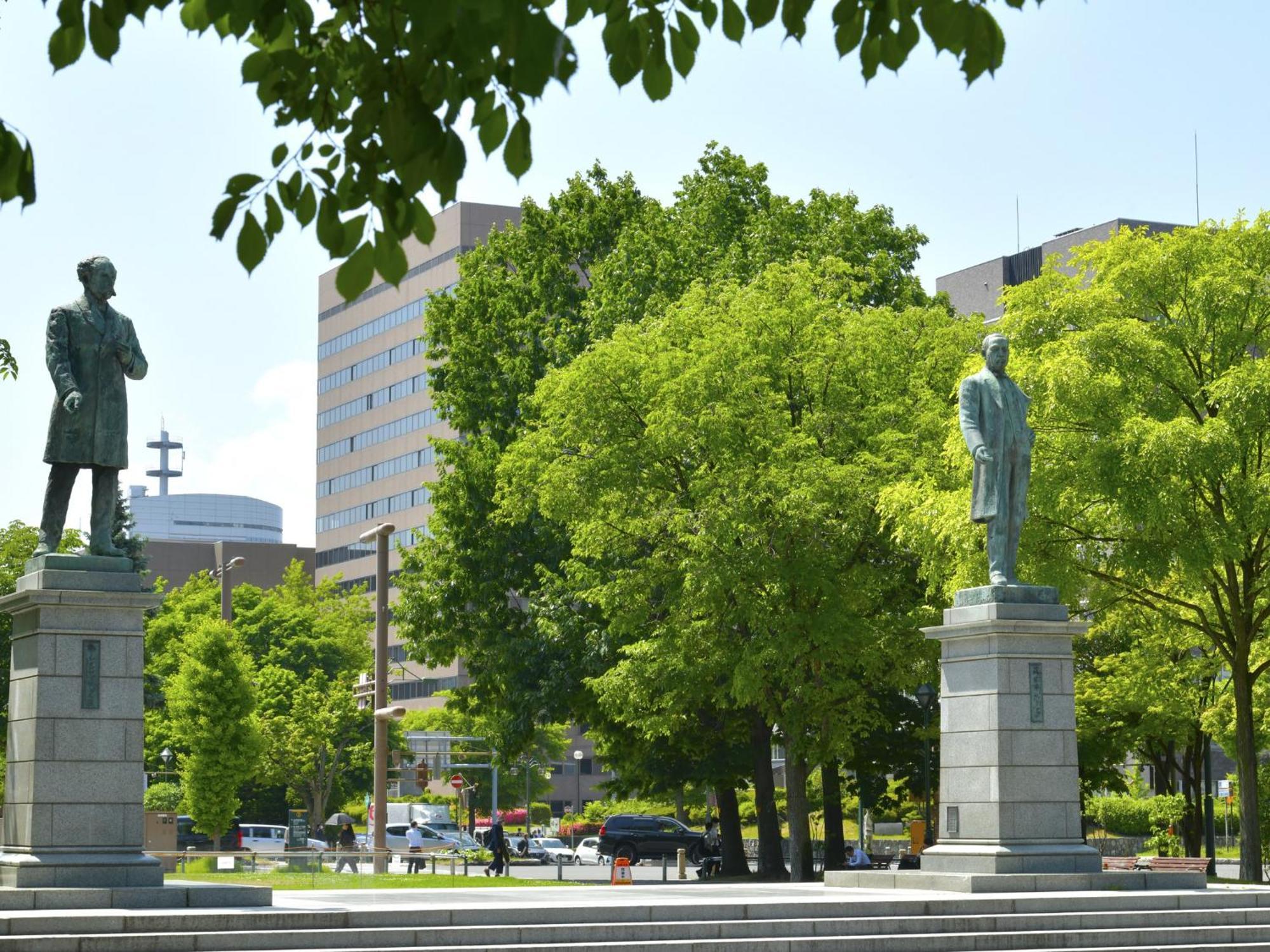 Sapporo View Hotel Odori Park Exterior photo Statue of Saint John the Apostle and Saint Paul