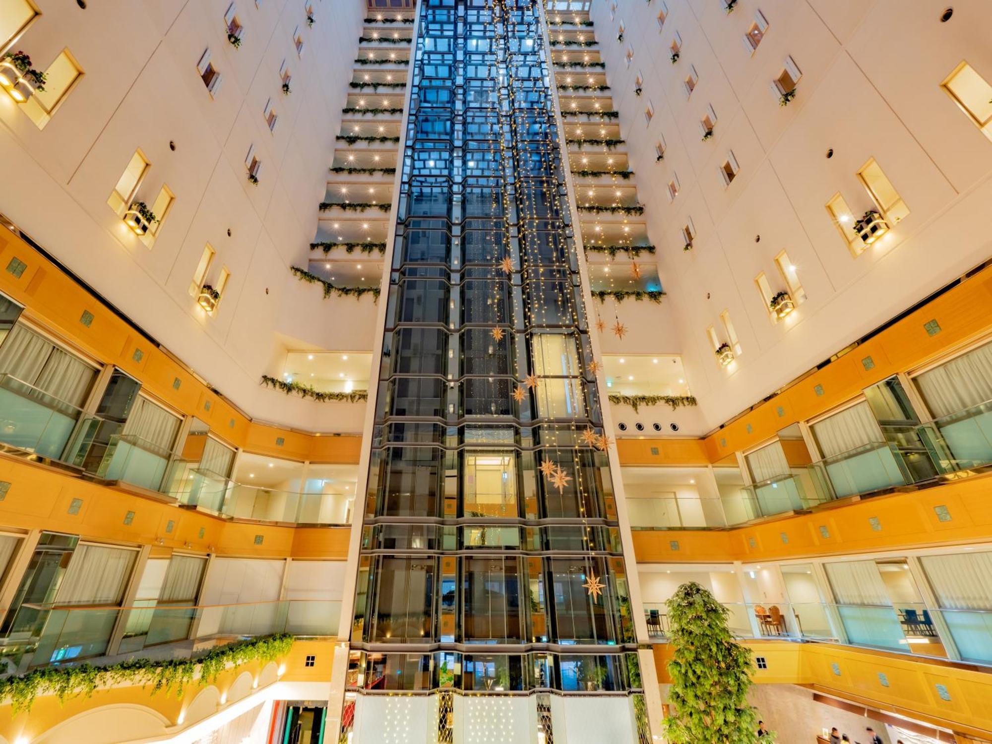 Sapporo View Hotel Odori Park Exterior photo The atrium of the hotel